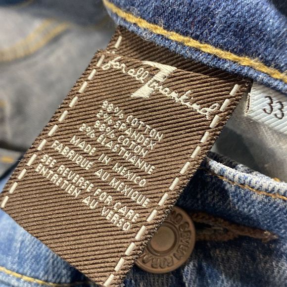 Women's Blue Jeans - Picture 15 of 16